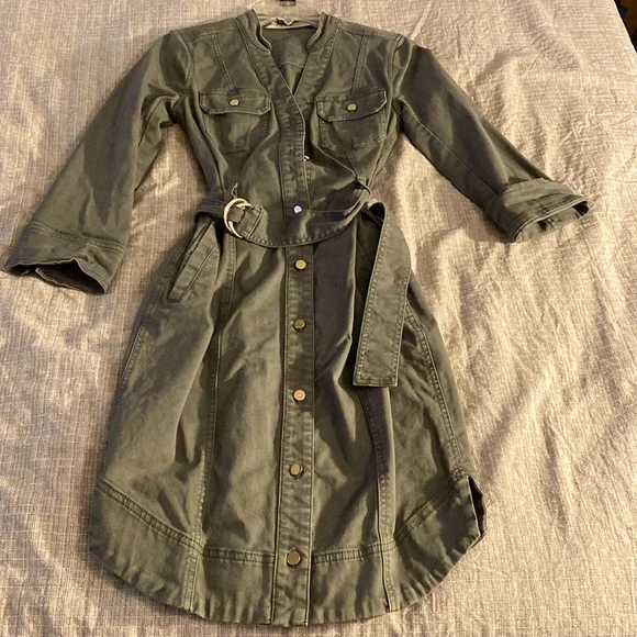 WHBM army green dress with pockets